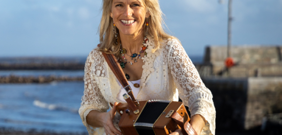 Sharon Shannon Trio to Perform Intimate Candlelit Gig